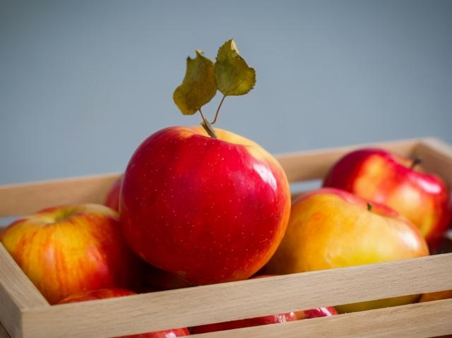 晚上吃苹果会胖吗？晚上吃苹果有什么好处和坏处-第3张图片
