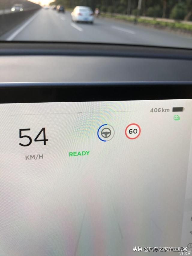 享受Model Y带给我的科技出行
