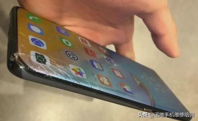 手機曲面屏對比直面屏為何被網友吐槽？這六點原因很真實一定要看