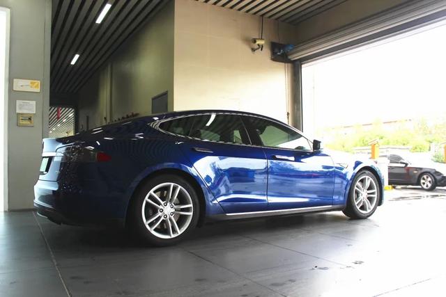 车主说车：女车主为何花70万买一台续航400公里的进口电动车？