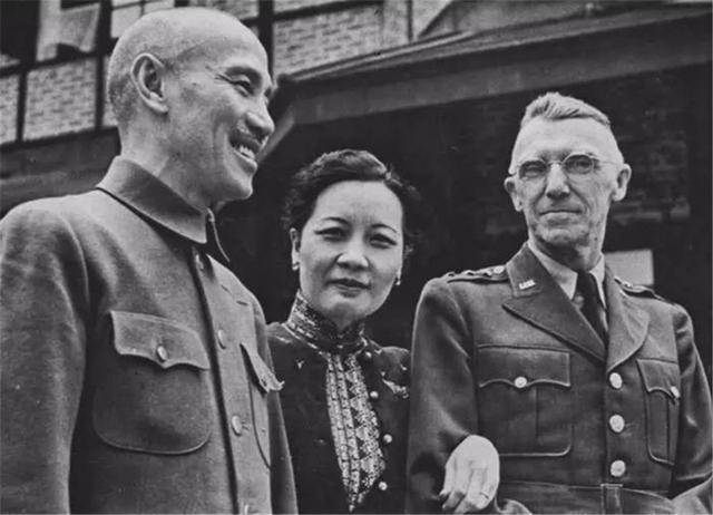 毛主席没有上过军校，为何军事水平远超精英云集的国民党将帅？