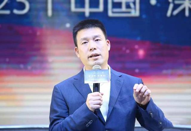 福建小保安靠女人赚钱，打造东方维多利亚，85亿身价入选富豪榜