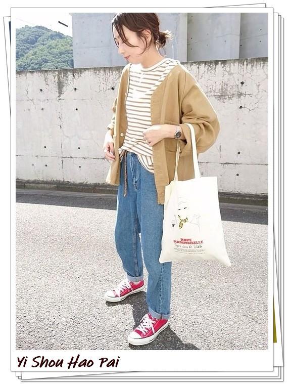 红鞋子搭配什么裤子好看（红色匡威鞋的秋冬穿搭27例）