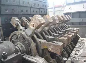 关于破碎机锤头质量计算的信息