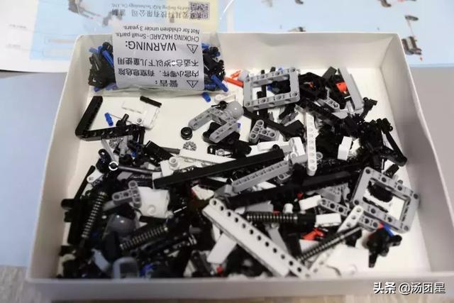 仿真工程车沙地展
