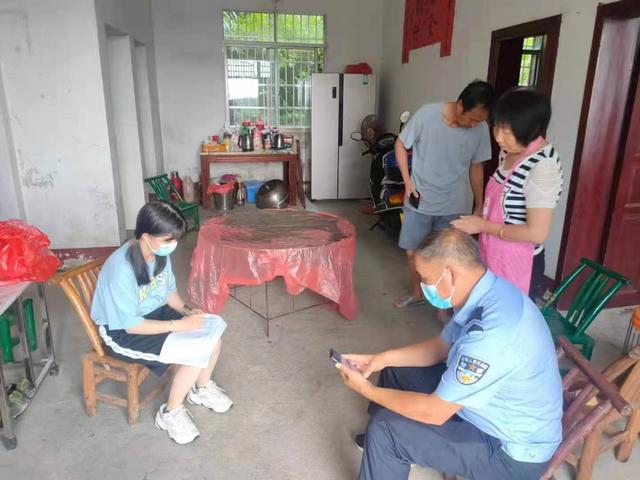 切实发挥基层党组织作用，全力以赴加强疫情防控