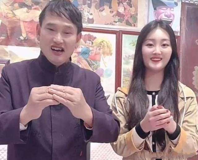 知情人曝大衣哥儿子已离婚，小伟已找新女友，女方颜值不输陈亚男