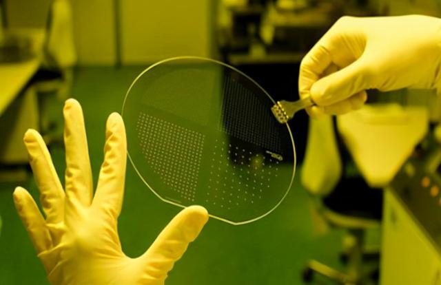 事关国产芯片，清华教授表明态度，中芯国际的发展路线没有选错