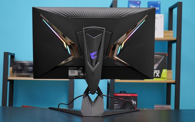 技嘉AORUS FI32U電競顯示器評測：4K+144Hz的高分高刷屏