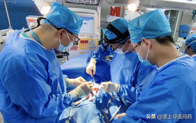 出生仅4天连闯3道生命关 医生接力抢救1公斤早产先心病宝宝