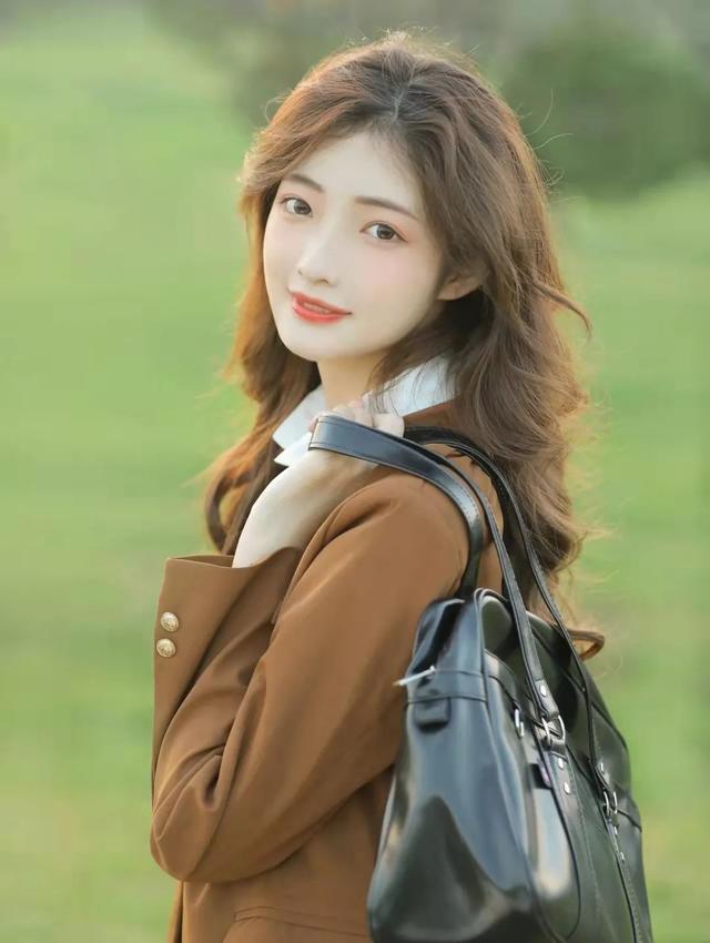 个子矮适合什么发型女（小个子什么发型好看）