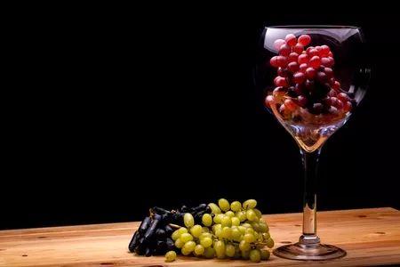 自晾葡萄酒有毒吗，自酿葡萄酒比买的酒好？劝您别乱喝了，可能会中毒！