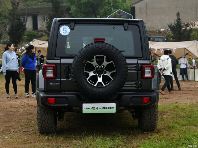 jeep越野车多少钱(jeep红色越野车多少钱)-扬升资讯网