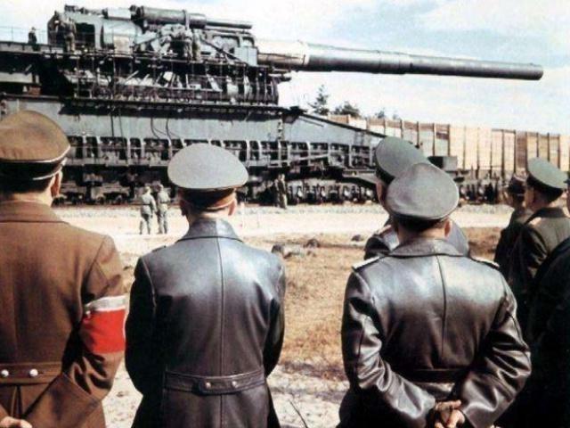 古斯塔夫巨炮 6發炮彈打廢一個要塞 操縱一台火炮需要4000人 Kks資訊網