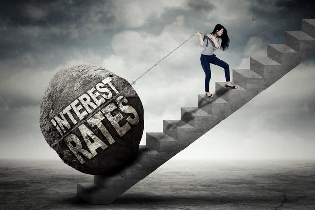 利率下行，普通人应该如何投资？