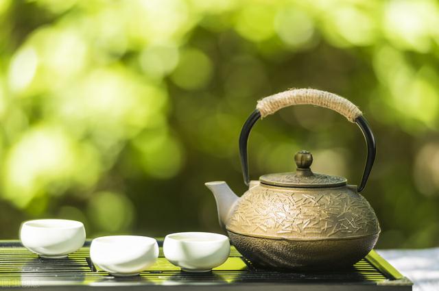 喝茶能降血压研究有2种化合物可降压给你推荐这几种茶