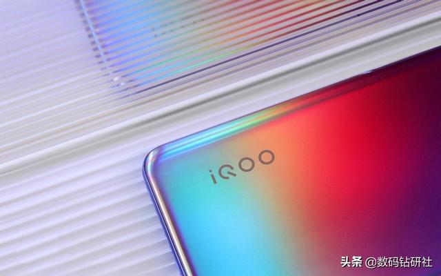 千元機的評測太少導致不知如何選？這四款機型完全可以盲選