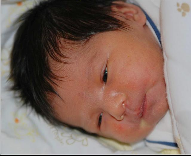 德国老公两次陪产，被迫签发生死状，中国妈妈连创两个顺产奇迹