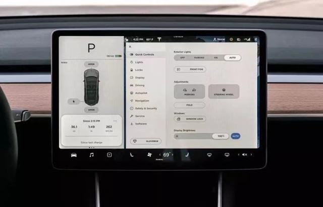 30多万买纯电车，是买特斯拉撑面子还是选择更实用的宝马？