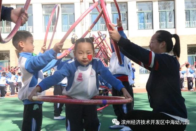 中海幼儿园开展早操展示活动