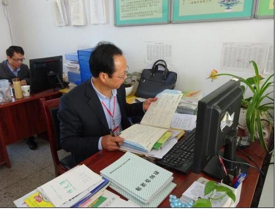 杭州幼儿园老师年薪30万，网友说都这样了老师就别“叫穷”了