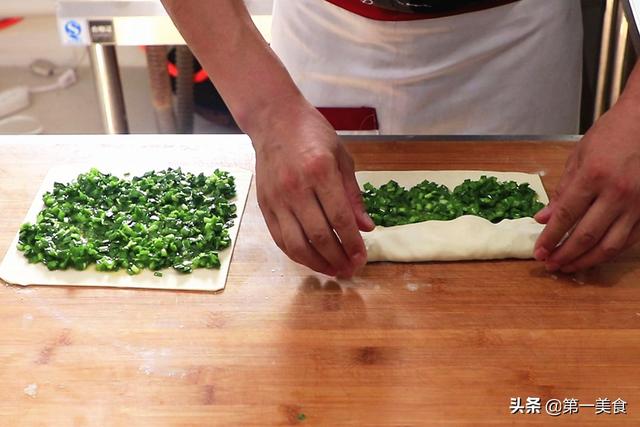 韭菜饼的做法 韭菜饼的做法（煎韭菜饼的做法） 美食