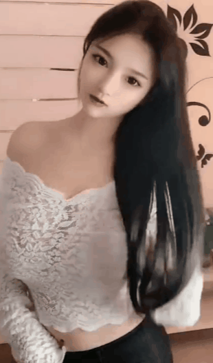 最邪恶的美女动态GIF图片：韩国巨无霸主播！