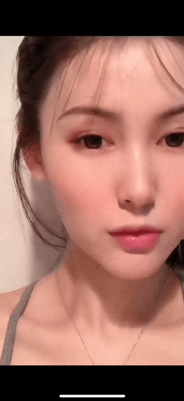 性感妹子的内涵动图GIF：妹子的耳环挺漂亮的哦！