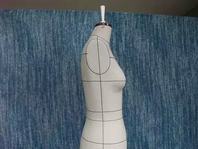 花苞裙的裁剪方法图解(立体裁剪礼服小花朵)_手工miao