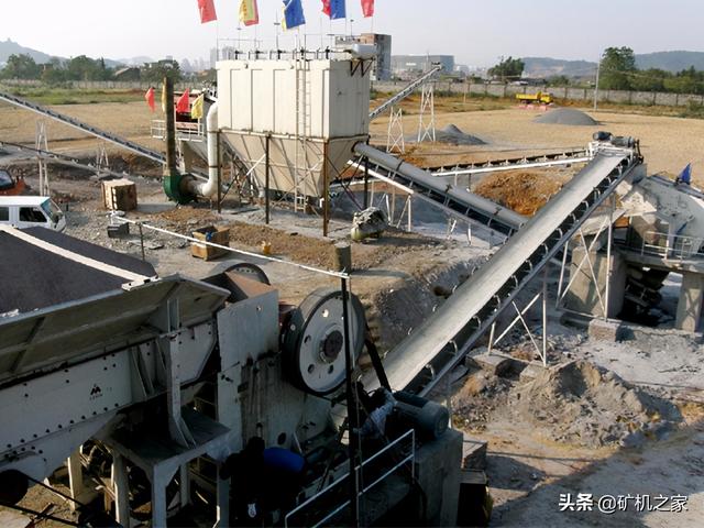 破碎锤属于破碎机吗