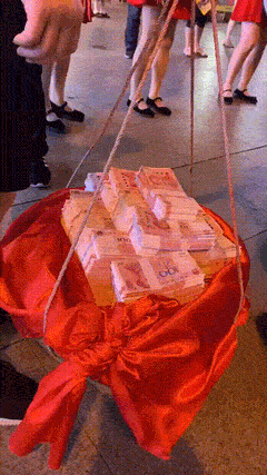 爆笑GIF有趣图片：拍张结婚照那叫一个真不容易
