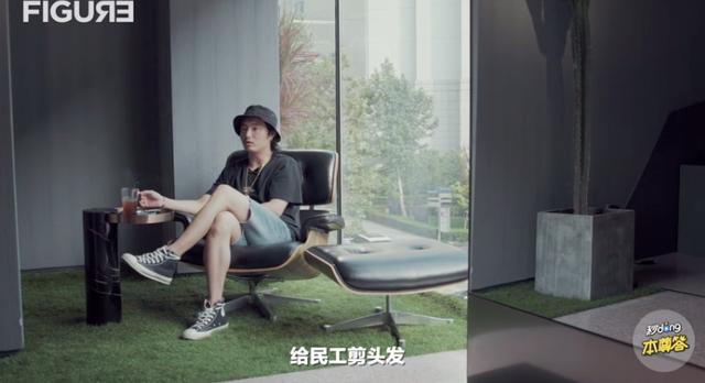 ��ȥ���� ������˭(ת���ˣ�񼾸ͯһ�ķ�������ͷ������������ԪѫTony������ͷ��С)