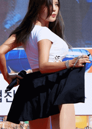 性感的美女动图图片：自带神遮挡！