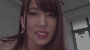 邪恶美女的动态图片：有个会跳舞的女朋友，你们知道多费电吗