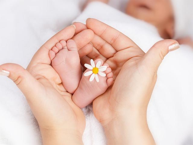 上午生孩子和下午生孩子有啥不一样？医生不说，父母也要明白