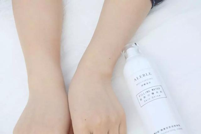 百元美白身体乳