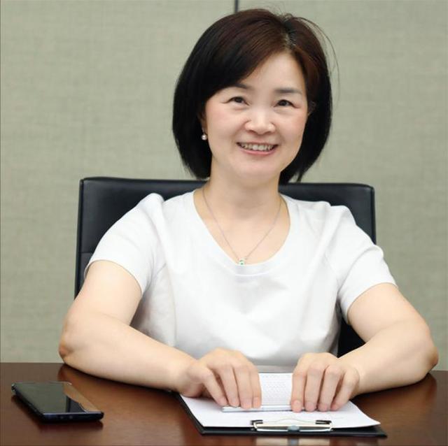 前深圳首富吴春媛：夺走苹果百亿利润，握有8000项技术成关键？