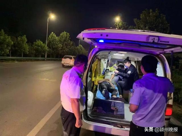 女友提出分手，18岁小伙买了瓶300毫升的敌敌畏，一口气喝下去五分之一左右，幸亏民警及时相救3