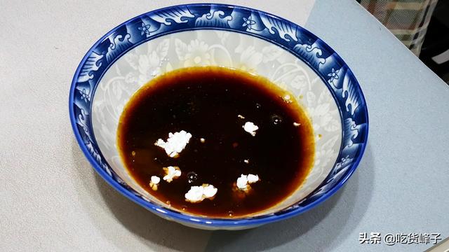 炒腰花時，最忌直接下鍋炒，教你正確做法，脆嫩爽口不腥氣，真香