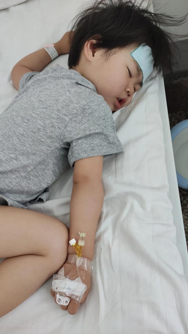 0-3岁的小孩可以自驾游吗？