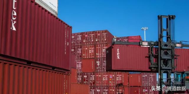海运费大幅下跌，最高降价近一半！是曙光还是“假摔”？
