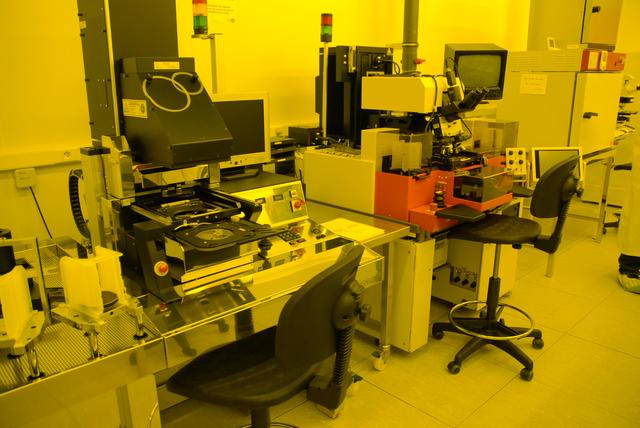 国产euv光刻机2030年一台euv光刻机一天可以生产多少芯片