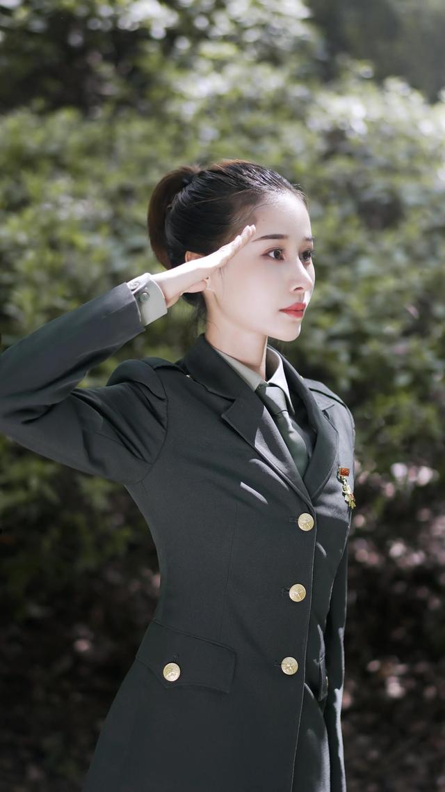 女的穿越跳舞_女人穿越古代跳舞