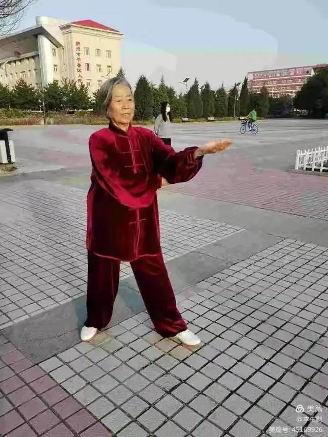 走进紫晨广场：文/李生财，图/郭翠枝