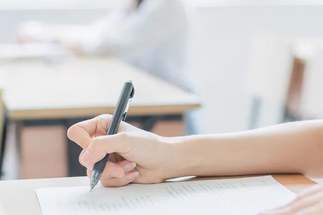 古代名人读书的故事有哪些（名人读书趣事多）