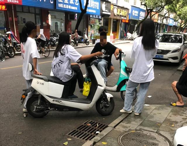 看完杨倩父母的背景我才明白 为什么冠军偏偏是她 今日热点