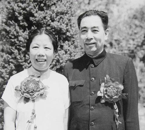 1961年，周保章给周总理夫妇拜年，看到团年饭后，他心里不是滋味