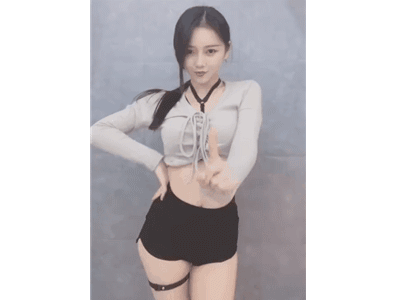 美女邪恶图片会动的：艾玛，真是波涛汹涌啊