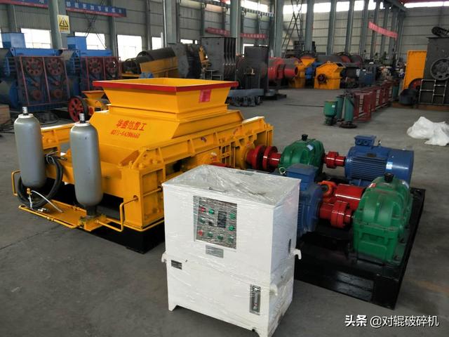 关于分级破碎机高铬锤头齿辊报价的信息