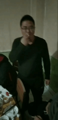 爆笑的GIF动态图：我也这样干过，让她男朋友追了三条街！